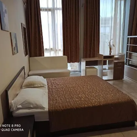 Devora 1 & Bar & Restaurant Apartmán *