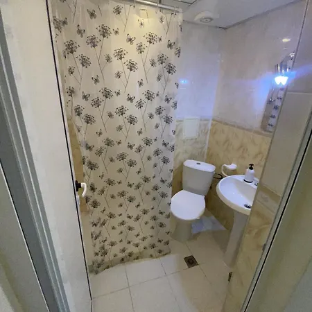 Devora 1 & Bar & Restaurant 公寓 *