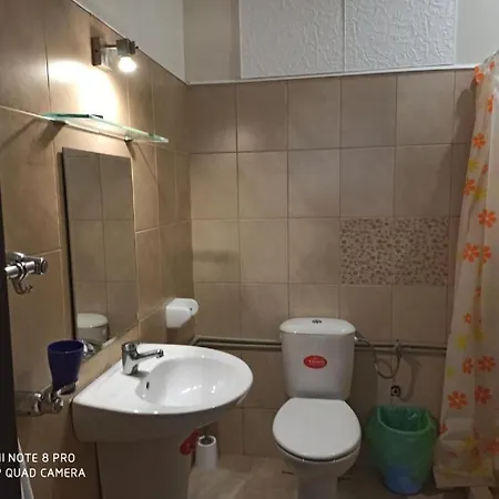 Devora 1 & Bar & Restaurant Apartmán