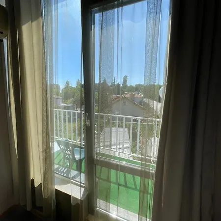 Devora 1 & Bar & Restaurant Apartmán *