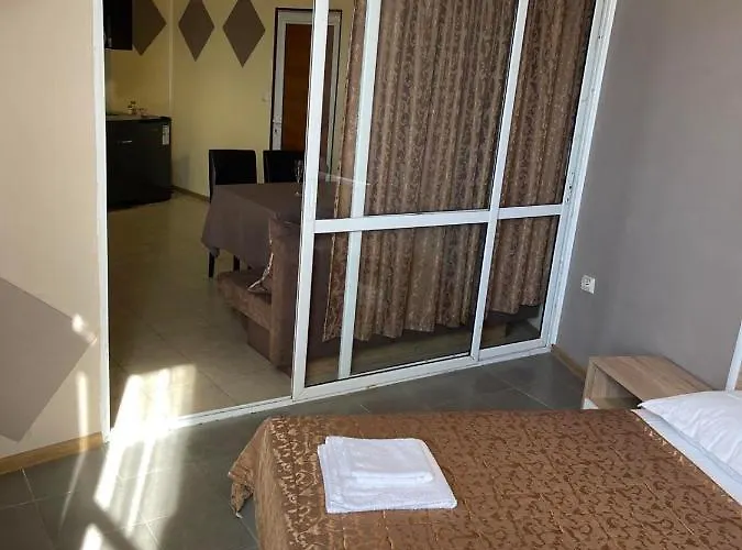 Апартаменты Devora 1 & Bar & Restaurant Варна