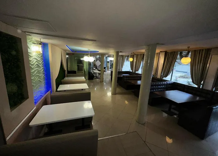 Devora 1 & Bar & Restaurant Апартаменты Варна