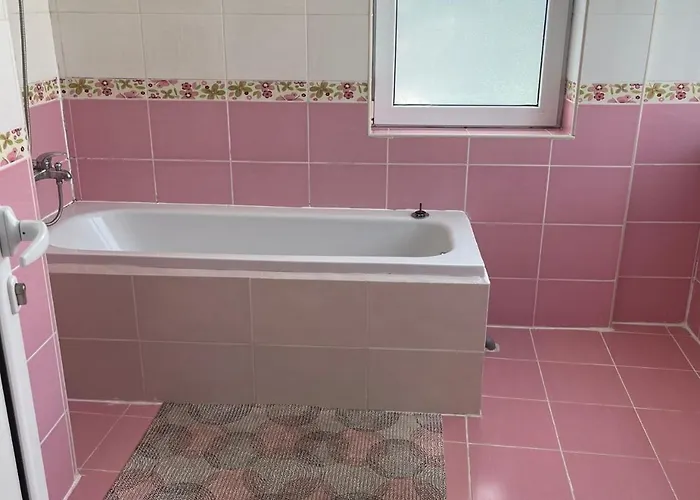 Devora 1 & Bar & Restaurant Апартаменты *