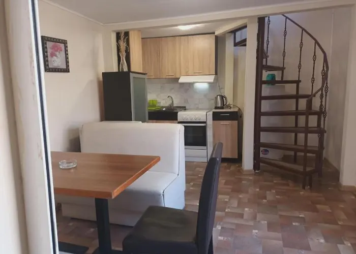 Devora 1 & Bar & Restaurant Апартаменты