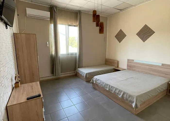 Devora 1 & Bar & Restaurant Апартаменты *