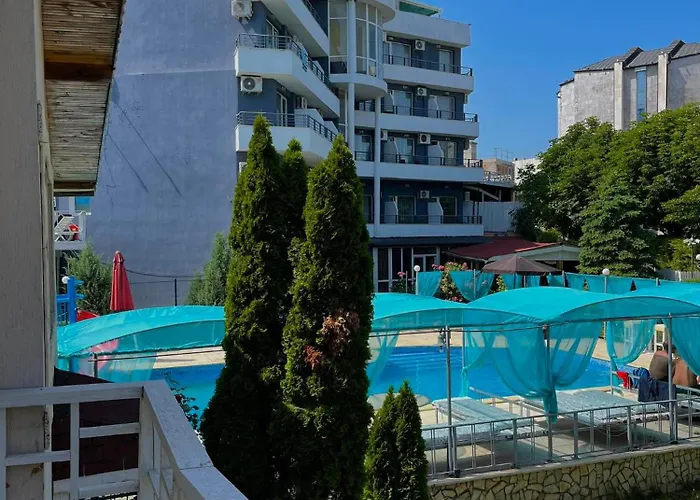 Devora 1 & Bar & Restaurant Апартаменты