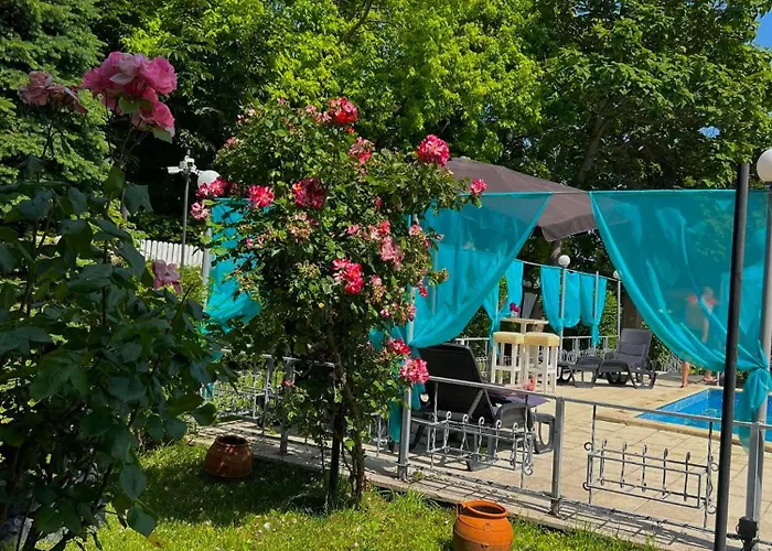 Апартаменты Devora 1 & Bar & Restaurant